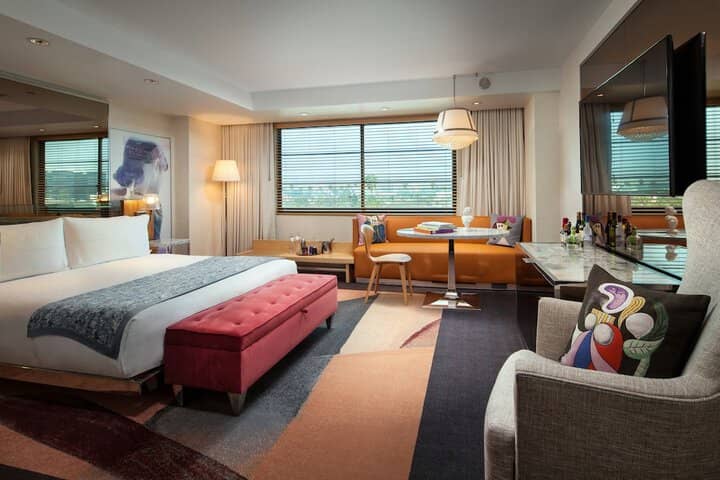 Room 20 of 98